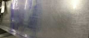 Verschil tussen een enzymatisch reinigingsmiddel en alkalische reiniger