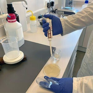 BETELGEUX-CHRISTEYNS desarrolla nuevos desinfectantes que ya se están probando en el Hospital La Fe de Valencia