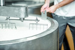 Limpieza y desinfección en la industria quesera