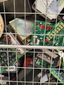afgedankt elektronische componenten 2